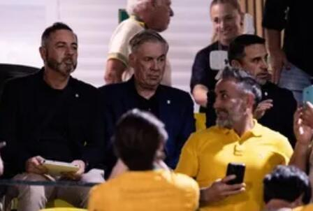 旺财28平台-巴西甲级联赛桑托斯2-2战平米拉索尔，安切洛蒂现场观赛|内马尔·达·席尔瓦|巴西足球甲级联赛|巴西足球|马里亚-德坎波斯-马亚球场|费尔南多-桑托斯_新浪体育_新浪新闻